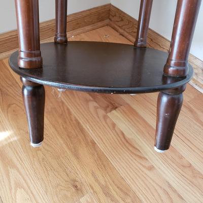 LOT 40: Wooden Hanging Display/Trinket Shelf with Two Tier Oval Side Table