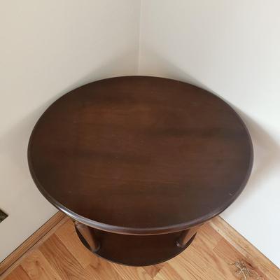 LOT 40: Wooden Hanging Display/Trinket Shelf with Two Tier Oval Side Table