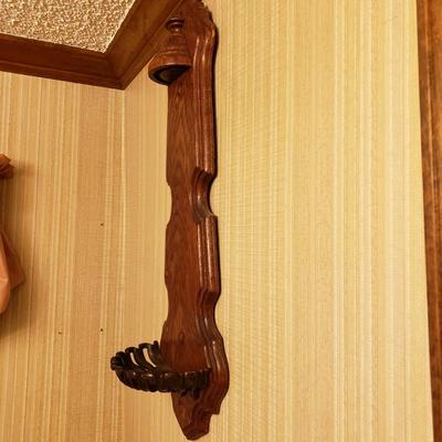 LOT 43: Home Decor: Enamel Pail, "Head" Sign, Wood & Metal Wall Sconce & NIP Martha Stewart Chair Pads