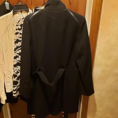 LOT 47: Women's Coats by Kate Spade, Vince Camuto, Calvin Klein, Apostrophe