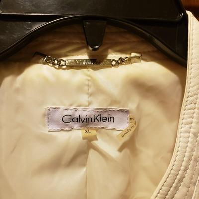 LOT 47: Women's Coats by Kate Spade, Vince Camuto, Calvin Klein, Apostrophe