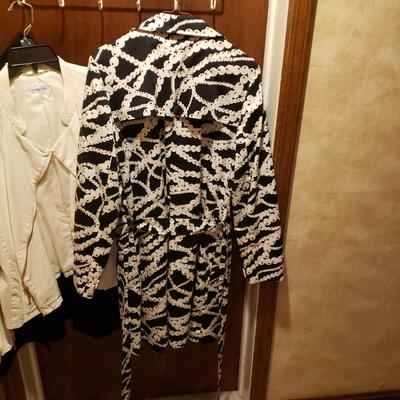 LOT 47: Women's Coats by Kate Spade, Vince Camuto, Calvin Klein, Apostrophe