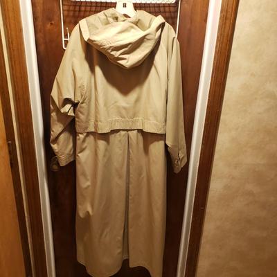 LOT 50: Raincoats by LL Bean, London Fog & Gallery