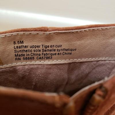 LOT 86: Ladies Boots in Different Styles-Size 8-9