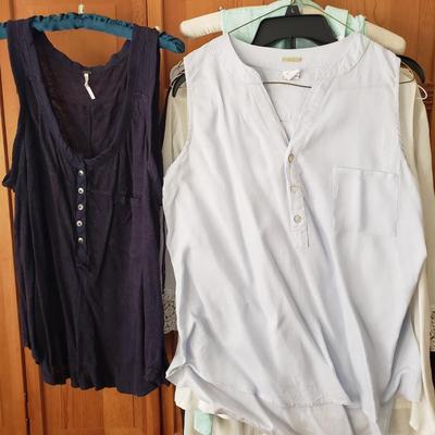 LOT 90: Summer Coverups, Rompers, Linen-Free People, Christian Siriano & More