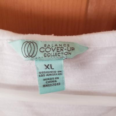 LOT 90: Summer Coverups, Rompers, Linen-Free People, Christian Siriano & More