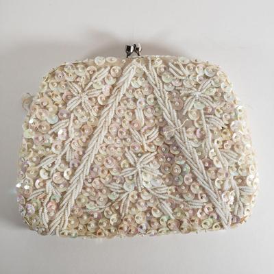 LOT 98: Collection of Vintage Beaded Purses & Jewelry Storage Pouch