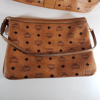 LOT 106: MCM Large Reversible Tote Bag & Matching Pouch Bag