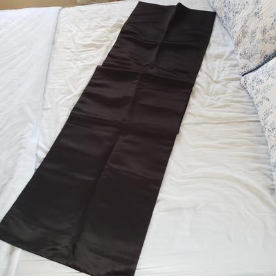 LOT 166: Variety of Scarves in Different Styles & Materials