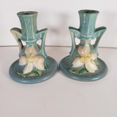 LOT 167: Roseville Pottery Clematis Console Bowl & Candle Holders