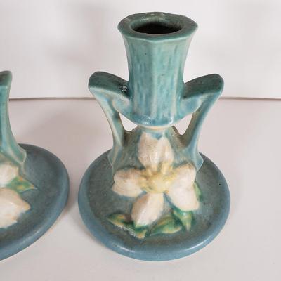 LOT 167: Roseville Pottery Clematis Console Bowl & Candle Holders