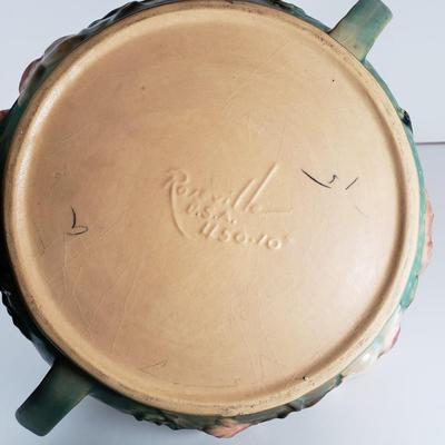 LOT 168: Roseville Pottery Magnolia Centerpiece Console Bowl