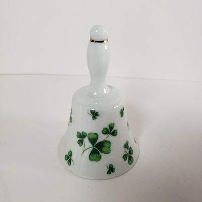 LOT 172: Irish Porcelain & Ceramics Collection-Belleek, Carrigcraft, I. Godinger & More
