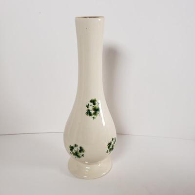 LOT 172: Irish Porcelain & Ceramics Collection-Belleek, Carrigcraft, I. Godinger & More