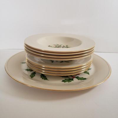 LOT 174: Lenox Holiday Dinnerware Service for 8 with Salt & Pepper, Creamer & Sugar & Extras
