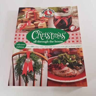 LOT 177: Vintage West Bend Penguin Server, Holiday Entertaining Books & Set of 16 Snowman Plates by Janet Stever