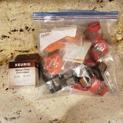 LOT 179: Nespresso Vertuo Pop Coffee Machine with Capsule Dispenser, Keurig Coffee Maker with Pod Storage Rack & Accessories,...