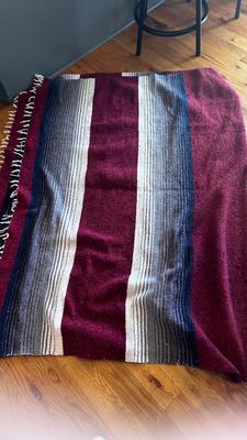 WOVEN BLANKET AND COLLECTIBLE PLATE “THE LOVERS” BY LEE BOGLE