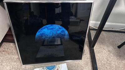 UNIQUE TEMPERATURE TELLING PRINT, ASTROLOGY BOOK, AND ADVICE FROM THE HUMMING BIRD PRINT