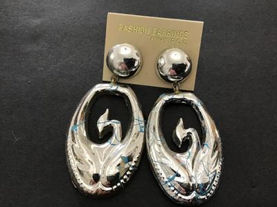 Vintage Earrings. Silver Tone Blue Splash ROC