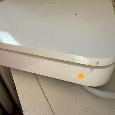 Apple Accessories with Linksys Routers (D-HS)