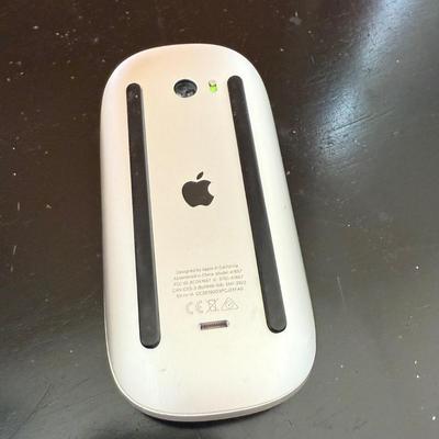 Apple Accessories with Linksys Routers (D-HS)