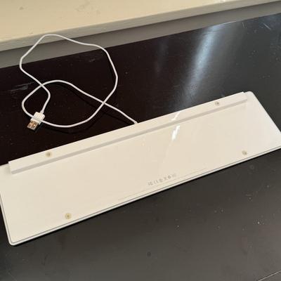 Apple Accessories with Linksys Routers (D-HS)