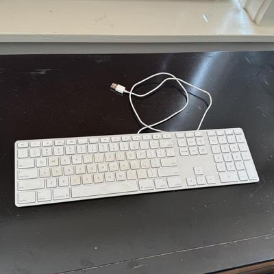 Apple Accessories with Linksys Routers (D-HS)