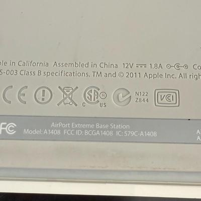 Apple Accessories with Linksys Routers (D-HS)