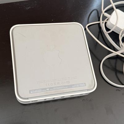 Apple Accessories with Linksys Routers (D-HS)