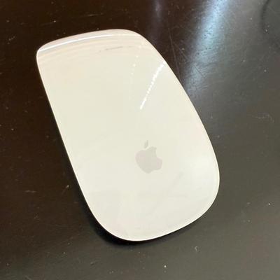 Apple Accessories with Linksys Routers (D-HS)