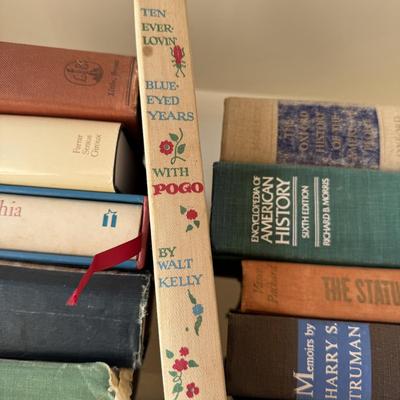 Vintage Historical Book Collection (D-HS)