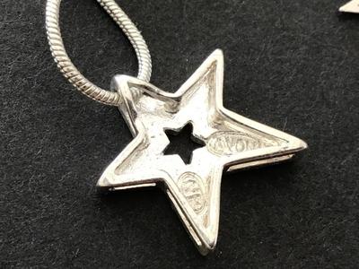 Avon NR Star Necklace