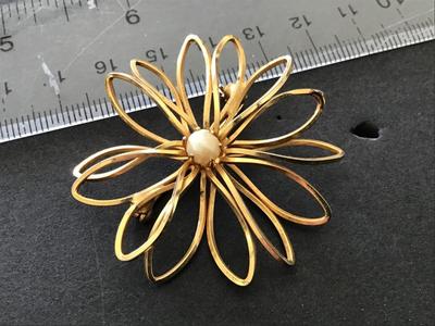 Pearl Gold Tone Brooch