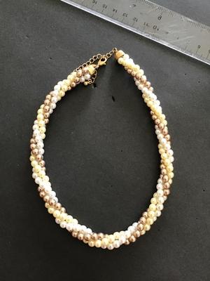 Avon Vintage Necklace Choker