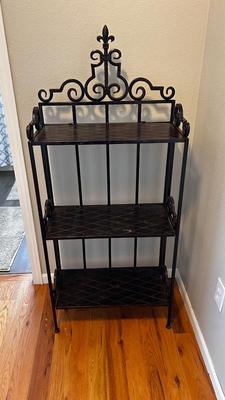 SNAZZY FOLDING METAL SHELF