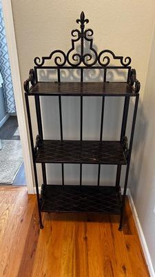 SNAZZY FOLDING METAL SHELF