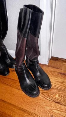 LADIES AUDREY BROOKE LEATHER BOOTS SIZE 9-1/2 and 2 WALLETS
