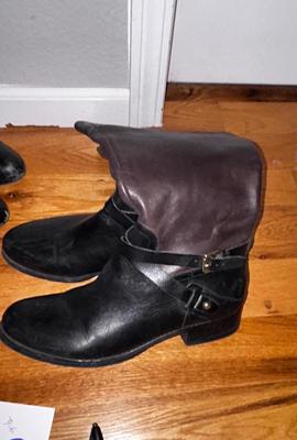 LADIES AUDREY BROOKE LEATHER BOOTS SIZE 9-1/2 and 2 WALLETS