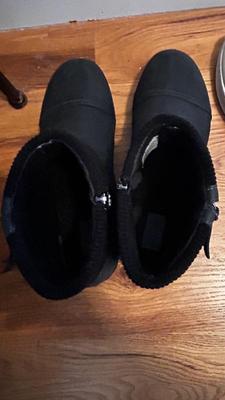 LADIES JBU SNOW BOOTS SIZE 9