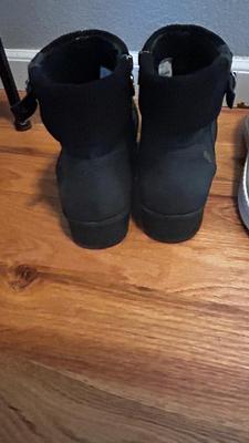 LADIES JBU SNOW BOOTS SIZE 9