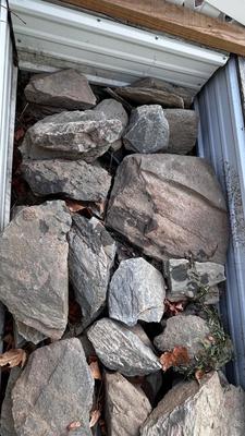2 - 3 TONS OF LANDSCAPE ROCKS
