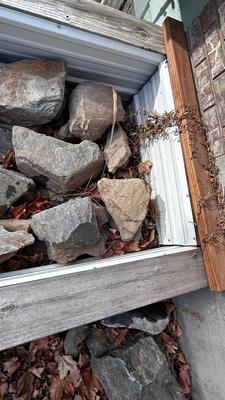 2 - 3 TONS OF LANDSCAPE ROCKS