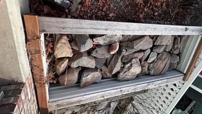 2 - 3 TONS OF LANDSCAPE ROCKS