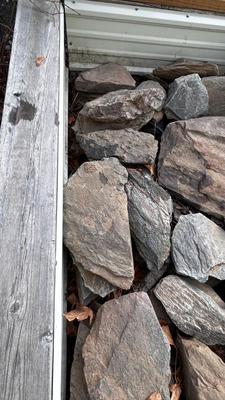 2 - 3 TONS LANDSCAPING/RIVER ROCK