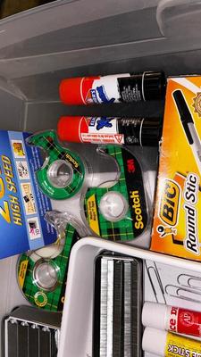 37”-90” FLAT TV WALL MOUNT, 2GB OLYMPUS SD CARD AND MISC OFFICE SUPPLIES