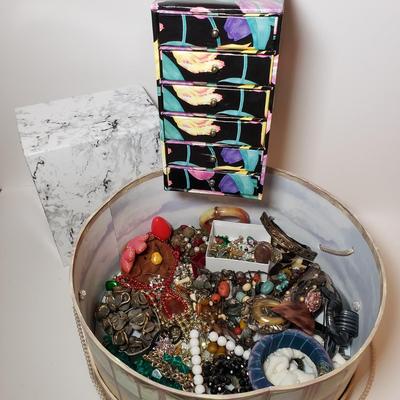 Sale Photo Thumbnail #432