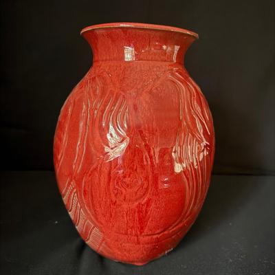 Detailed Vase by Mangum (LR-BM)