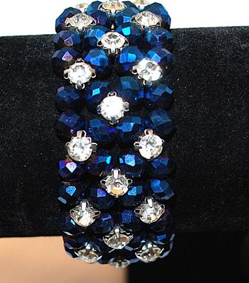 Deep Blue & Clear Beaded Elastic BRACELET (2¼" Opening) in Criss-Cross Pattern