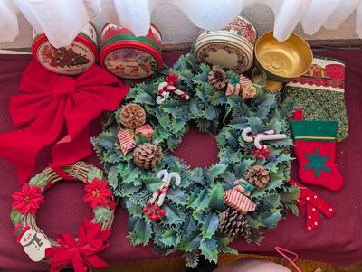 Large lot of vintage Christmas decorations.